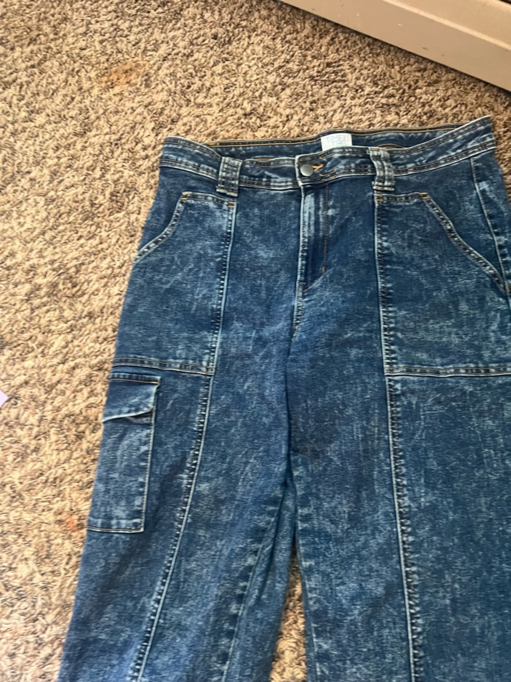 Time and Tru Cropped Acid-Wash Denim Jeans - Blue - Picture 2 of 6